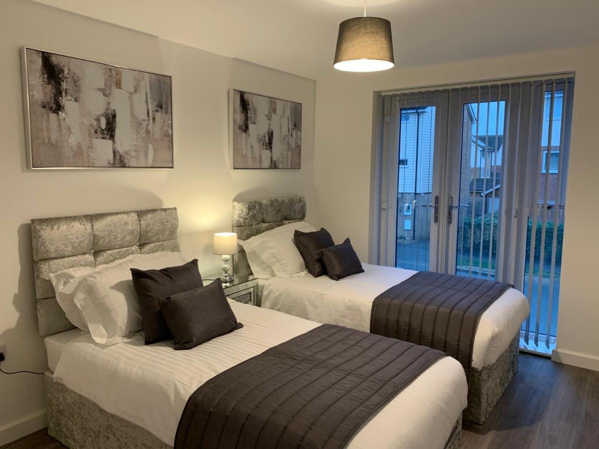 Exec 2Bed 2Bath Serviced Apartment Balcony Parking Milton Keynes Ngoại thất bức ảnh